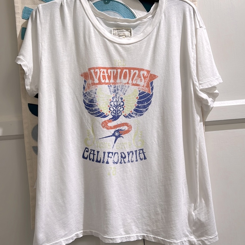 Current Elliot The Vations Tour over California womens white size 3 medium shirt